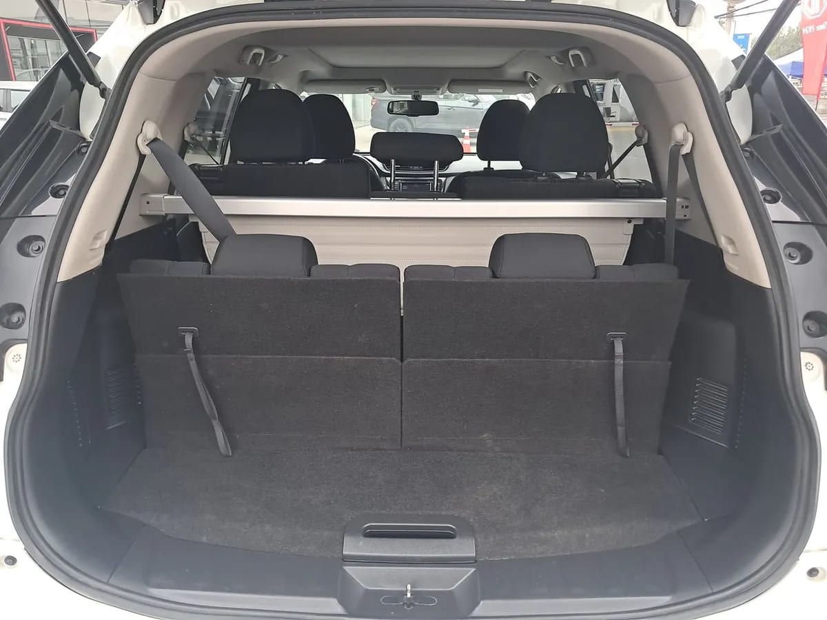 Nissan X-Trail 2.5 Advance Mc 4x2 Cvt At 5p año 2022