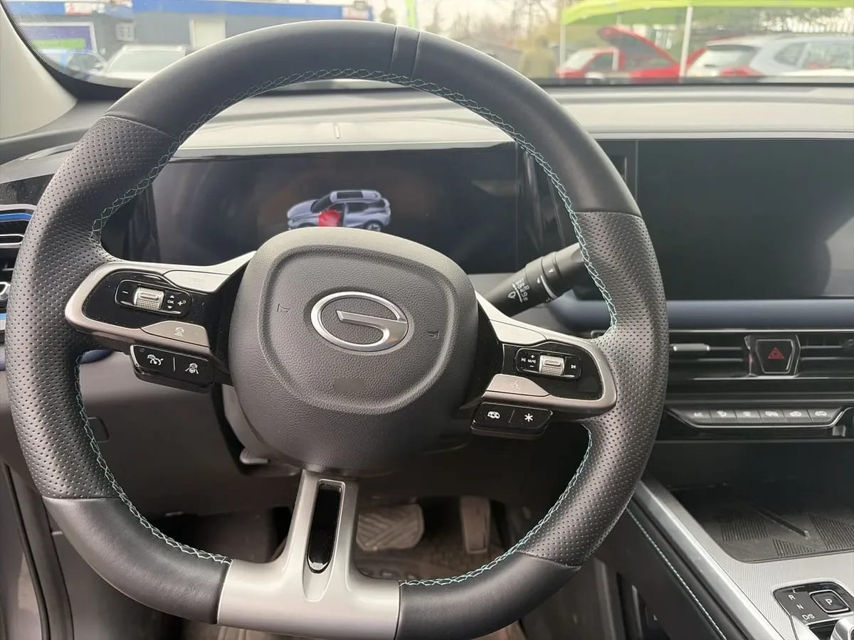 GAC Emzoom 1.5t Gl R-Style 4x2 At 5p año 2025