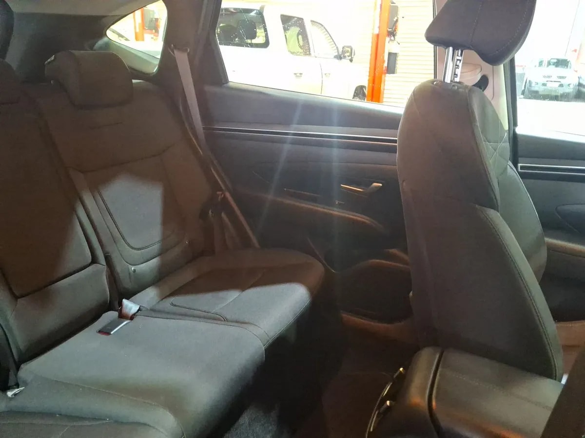 Hyundai Tucson 1.6 Nx4 Plus 4x2 At 5p año 2022