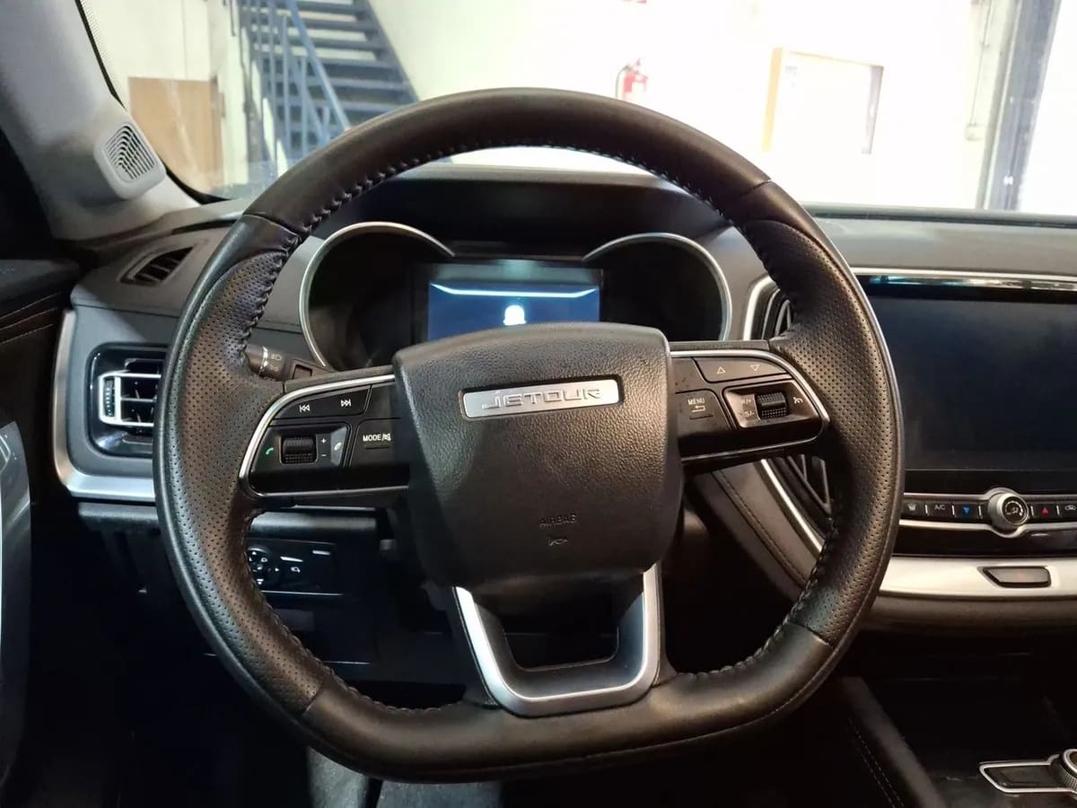 Jetour X70 1.5t Gls 4x2 Mt 5p año 2022