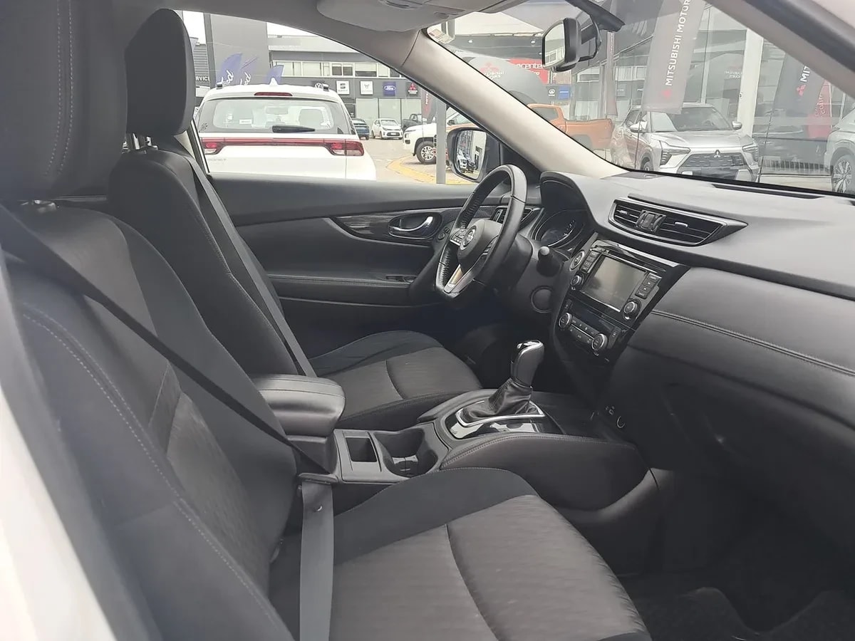 Nissan X-Trail 2.5 Advance Mc 4x2 Cvt At 5p año 2022
