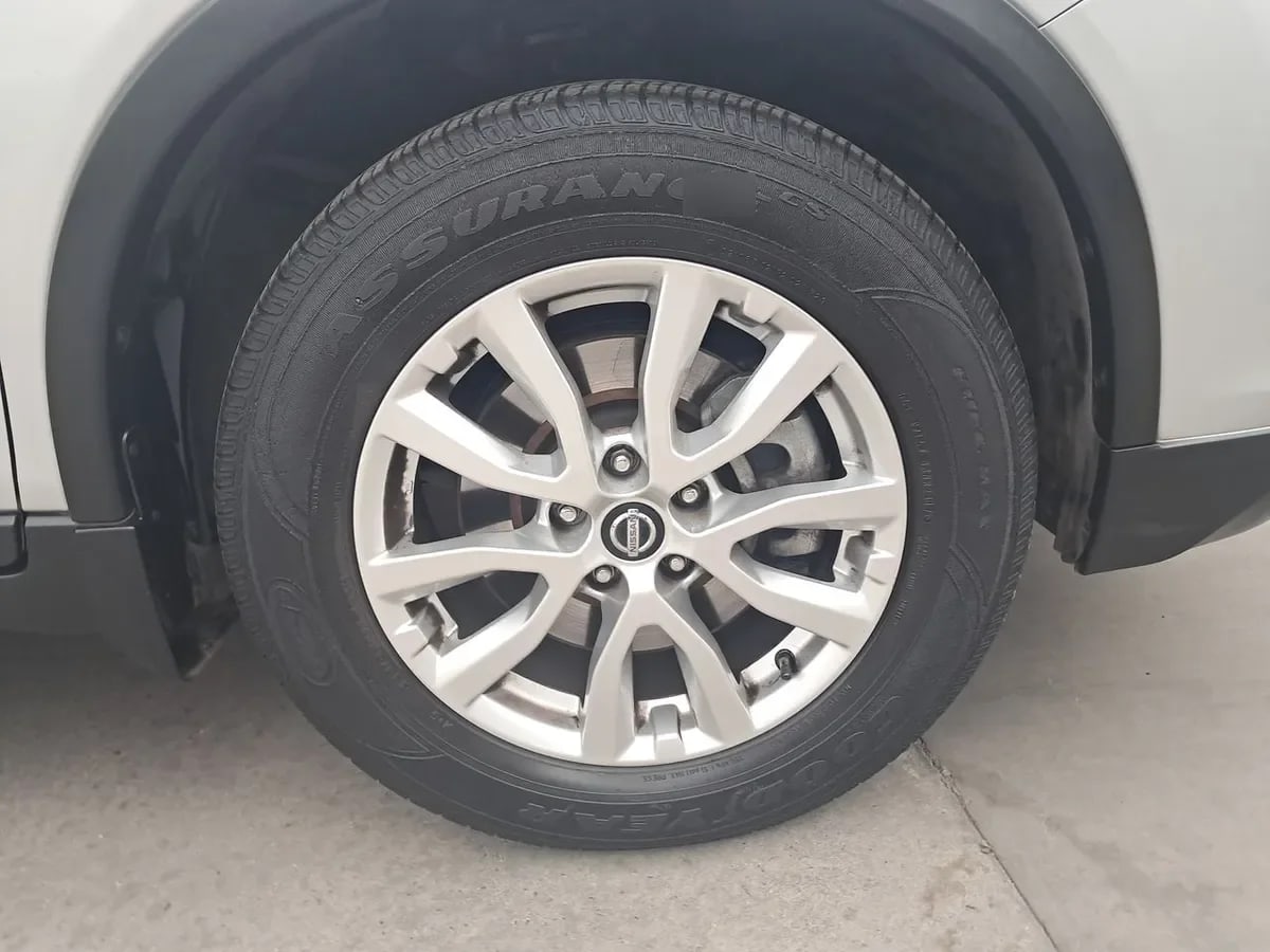 Nissan X-Trail 2.5 Sense 4x2 Cvt At 5p año 2018