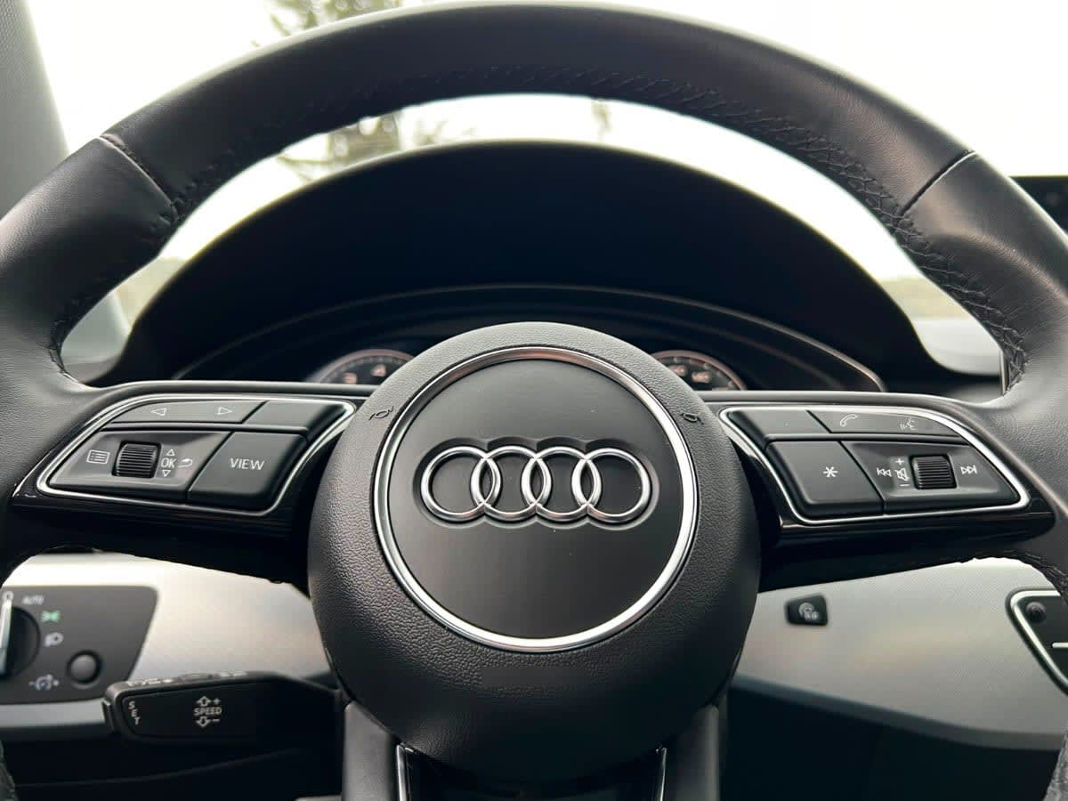 Audi A4 40 Tfsi 2.0t S Line año 2022