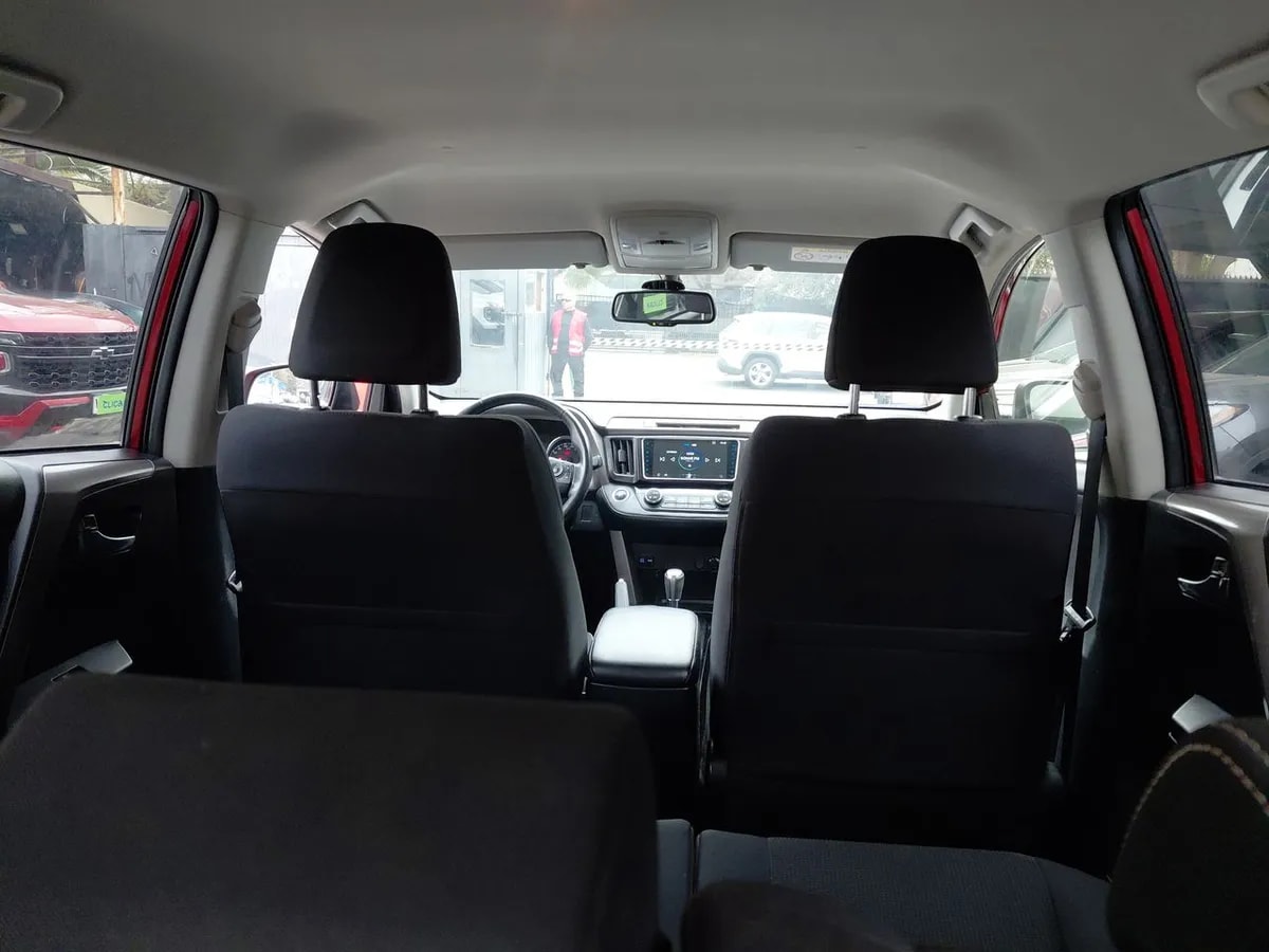 Toyota Rav 4 2.0 4x2 Super Lujo Cvt At 5p año 2019