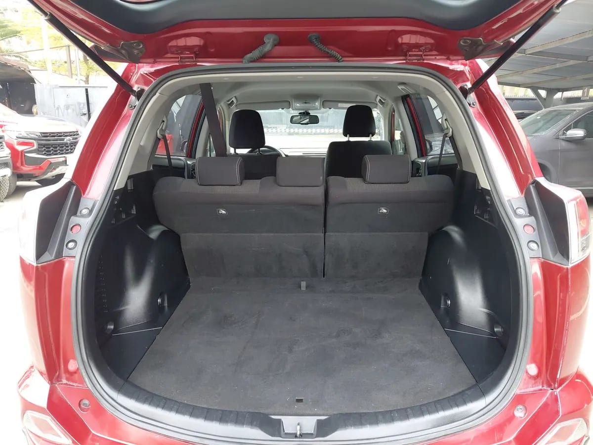Toyota Rav 4 2.0 4x2 Super Lujo Cvt At 5p año 2019