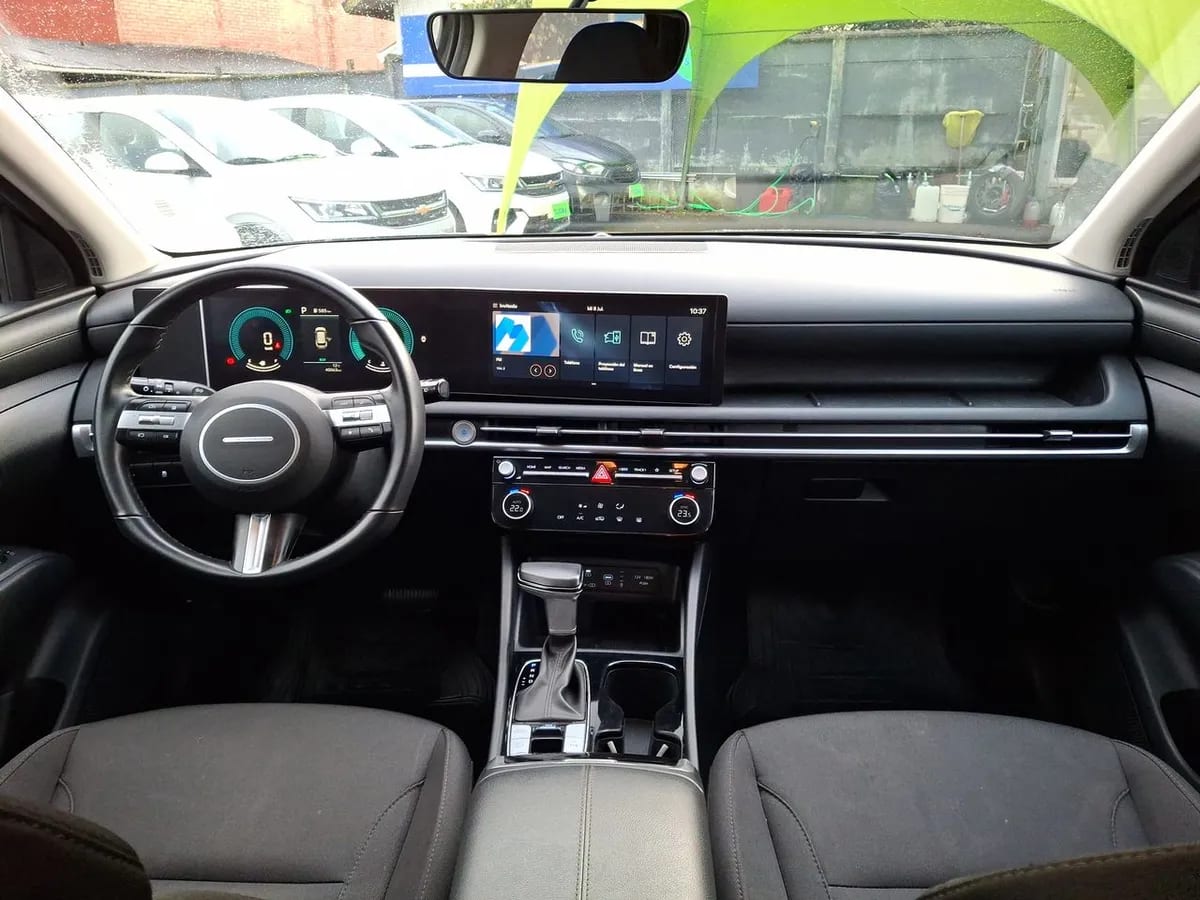 Hyundai Tucson 2.0 Nx4 Plus Fl Diesel 4wd At 5p año 2025