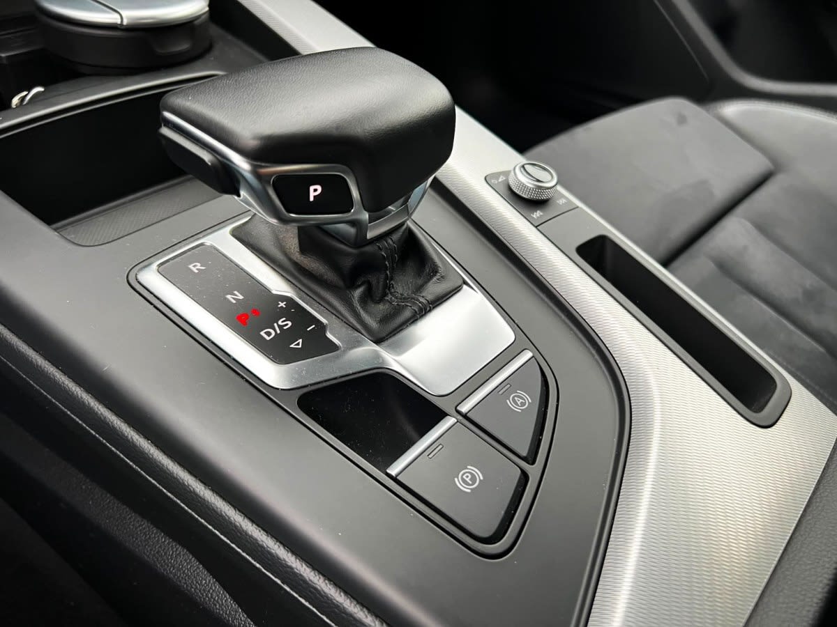 Audi A4 40 Tfsi 2.0t S Line año 2022