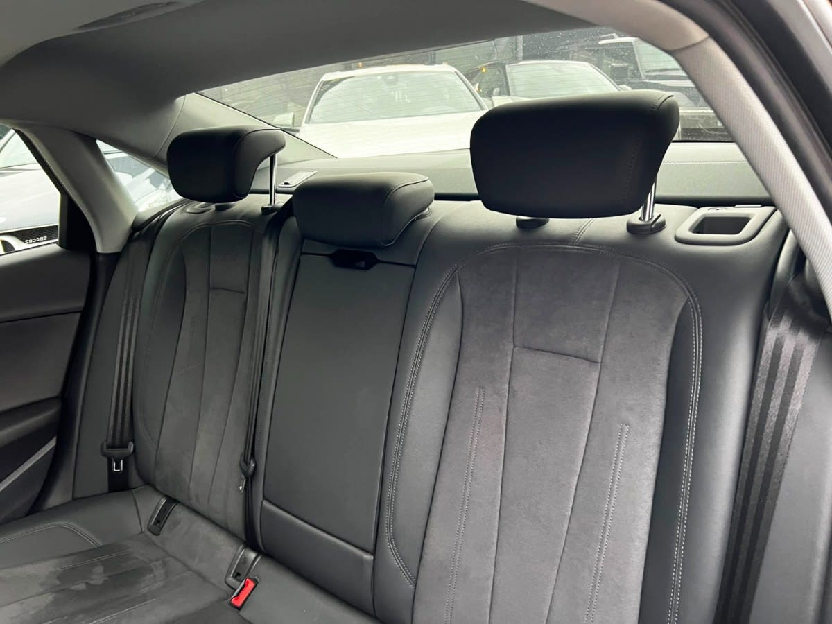 Audi A4 40 Tfsi 2.0t S Line año 2022