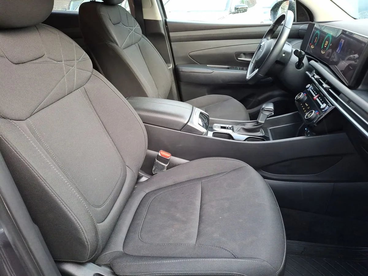Hyundai Tucson 2.0 Nx4 Plus Fl Diesel 4wd At 5p año 2025