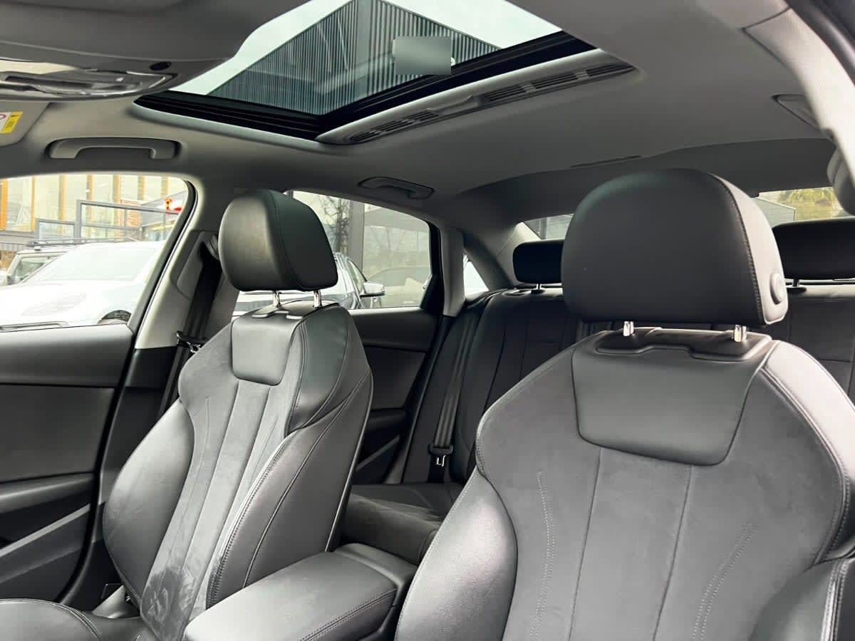 Audi A4 40 Tfsi 2.0t S Line año 2022