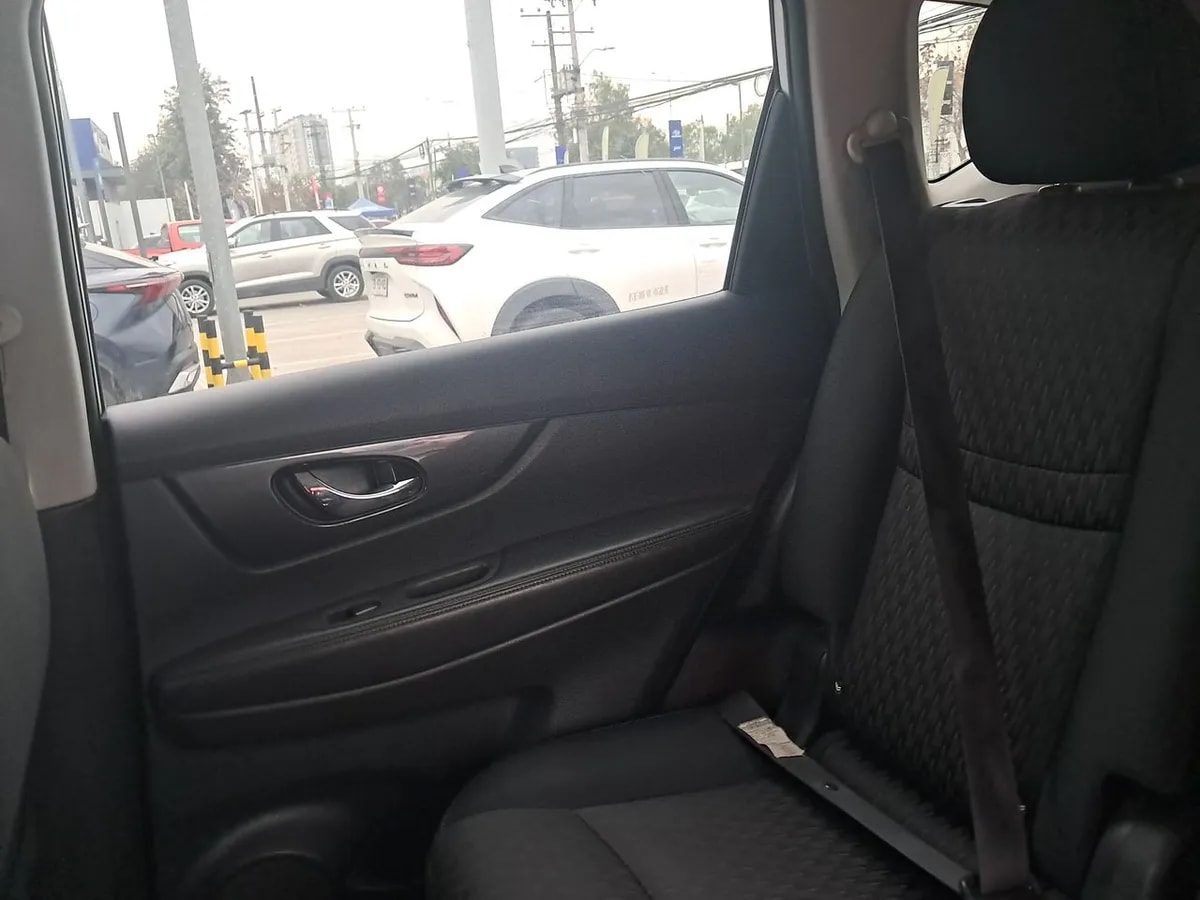 Nissan X-Trail 2.5 Sense 4x2 Cvt At 5p año 2018