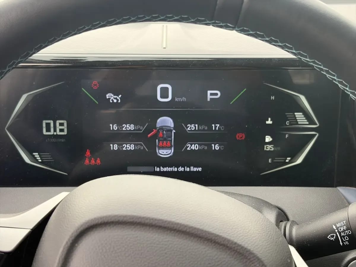 GAC Emzoom 1.5t Gl R-Style 4x2 At 5p año 2025