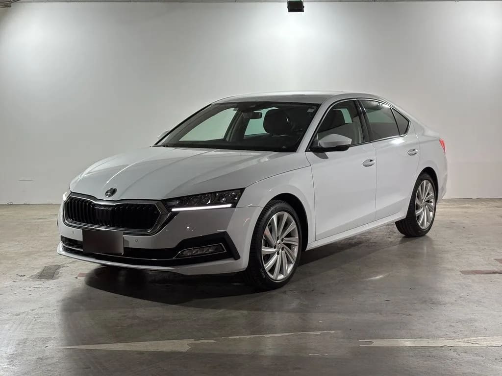 Skoda Octavia 1.4 Tsi At - Design año 2025