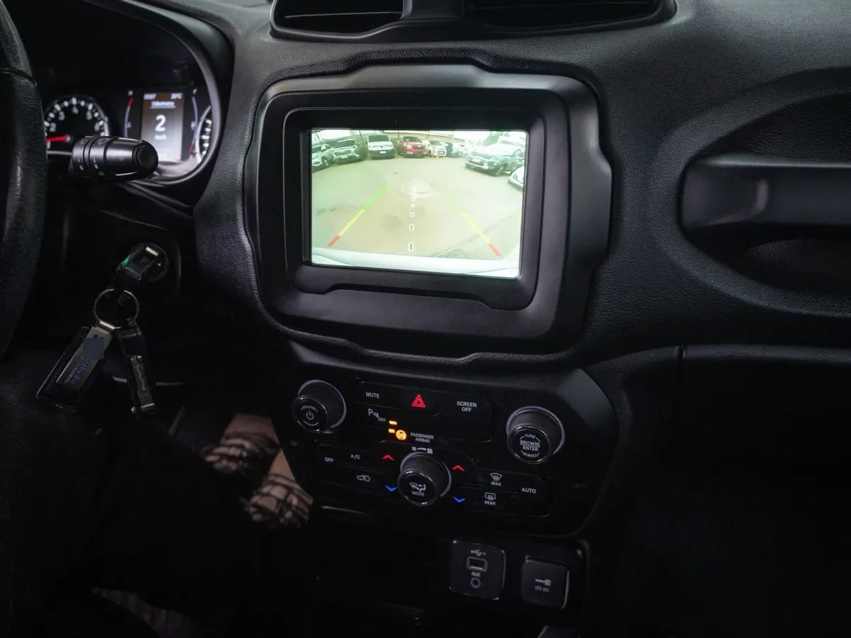 Jeep Renegade Renegade 1.8 Sport Lx Mt año 2022