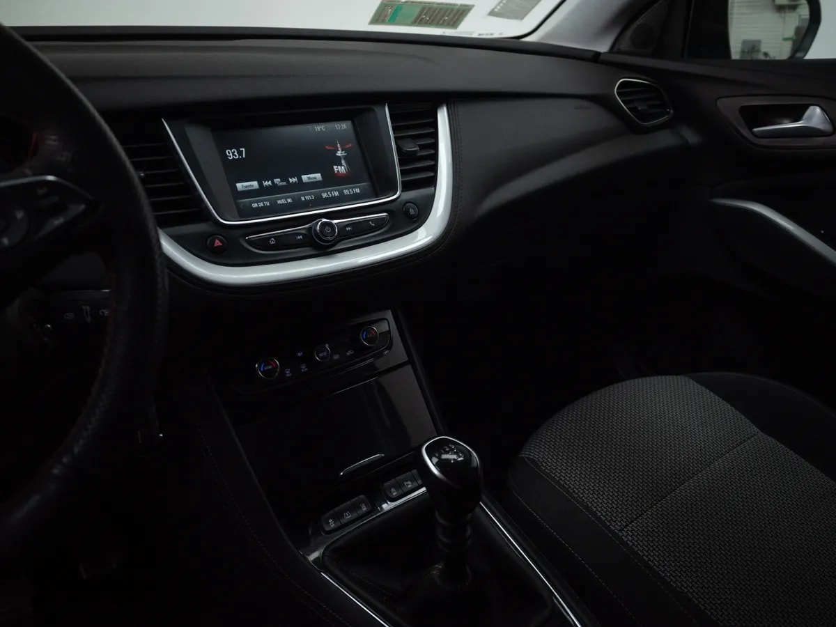 Opel Crossland X 1.2 X Editiont Mt año 2022