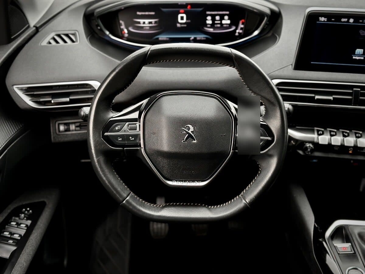 Peugeot 3008 Active Pack año 2022