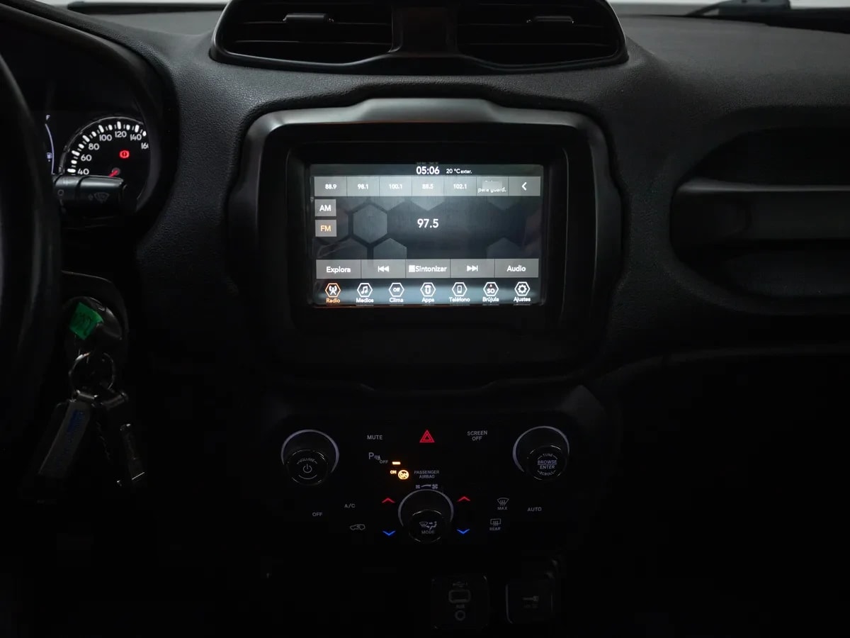 Jeep Renegade Renegade 1.8 Sport Lx Mt año 2022