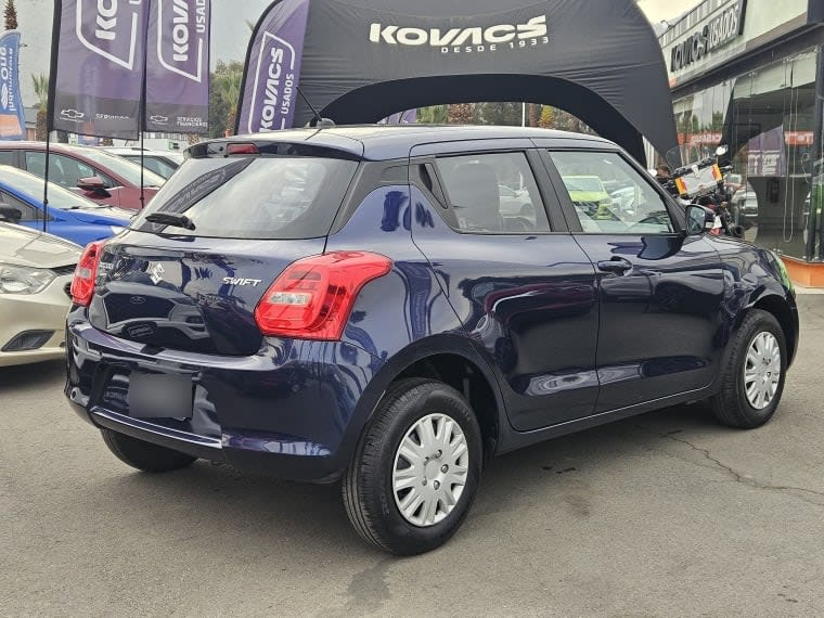 Suzuki Swift Glx 1.2 Mt año 2023