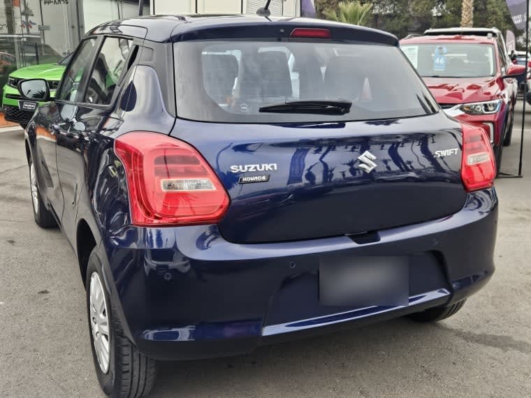Suzuki Swift Glx 1.2 Mt año 2023