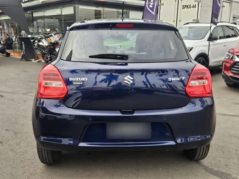 Suzuki Swift Glx 1.2 Mt año 2023