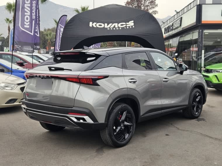 Omoda C5 Luxury 4x2 5p 1.5 Aut año 2026