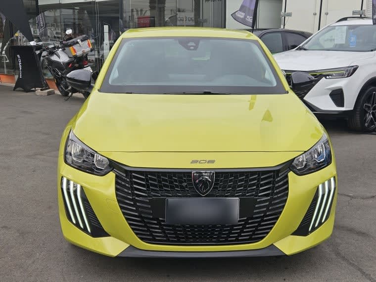 Peugeot 208 Active Puretech 100 Mt año 2025