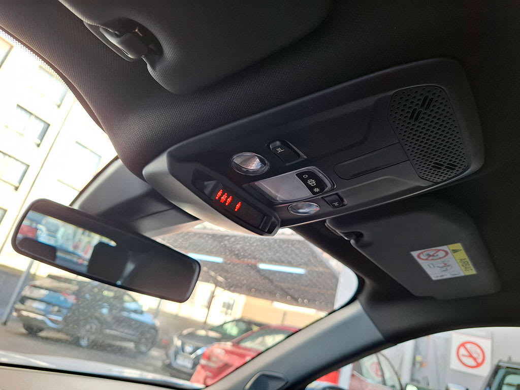 Peugeot 2008 Active 130 1.2 Mt año 2025