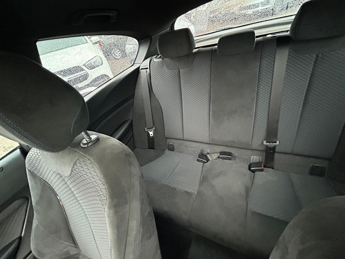 Bmw 120i Sport Lci 2.0 Aut año 2017