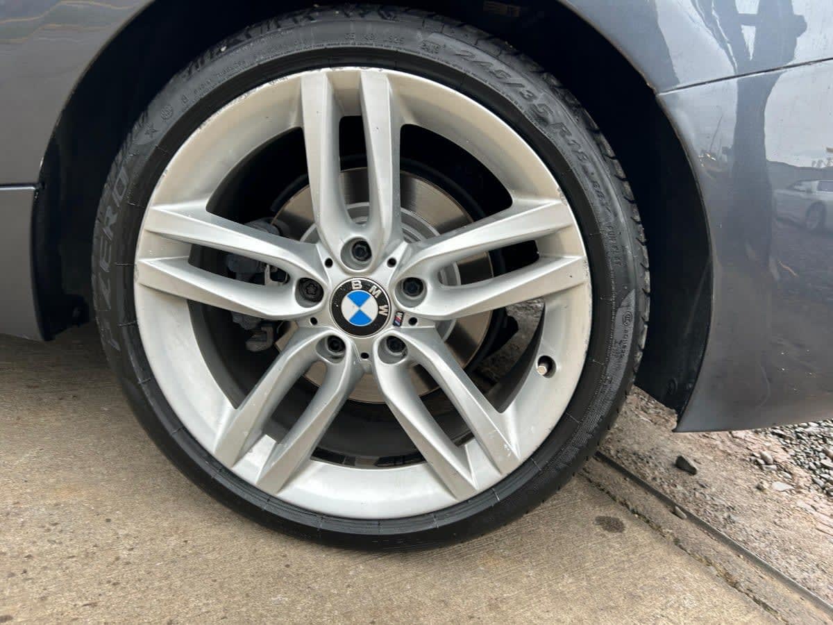 Bmw 120i Sport Lci 2.0 Aut año 2017
