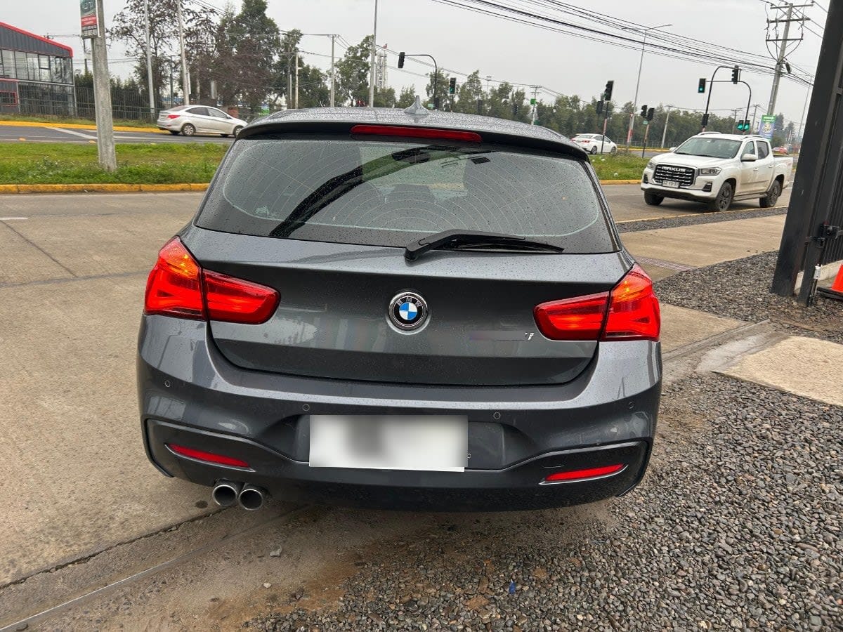 Bmw 120i Sport Lci 2.0 Aut año 2017