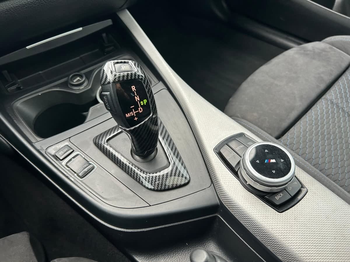 Bmw 120i Sport Lci 2.0 Aut año 2017