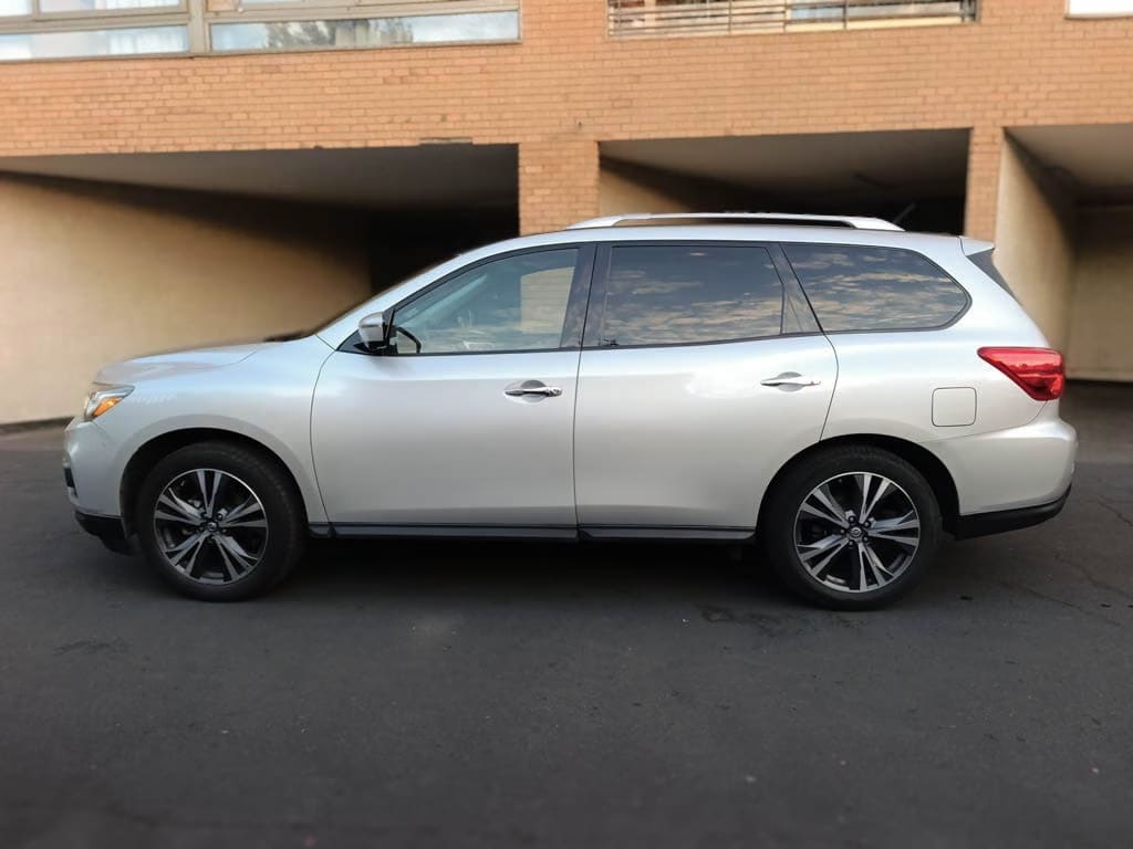 Nissan Pathfinder Exclusive 4x4 año 2018