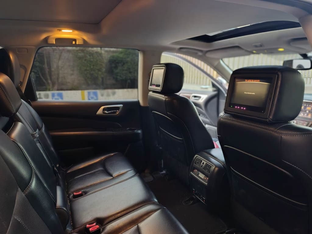 Nissan Pathfinder Exclusive 4x4 año 2018