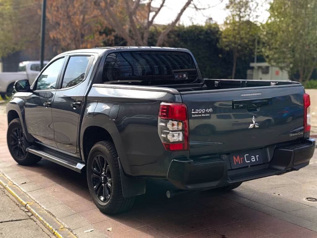 Mitsubishi L200 Dakar año 2024