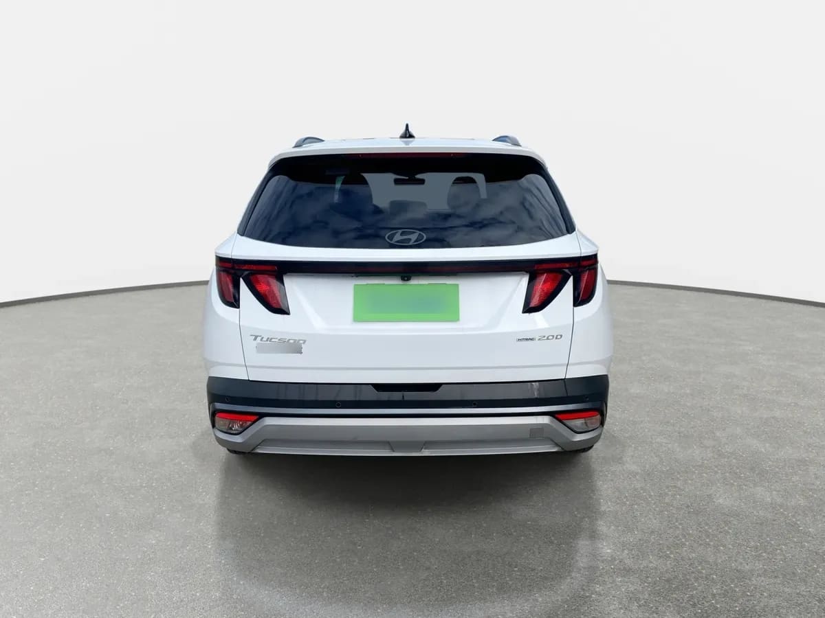 Hyundai Tucson 2.0 Nx4 Plus Fl Diesel 4wd At 5p año 2025