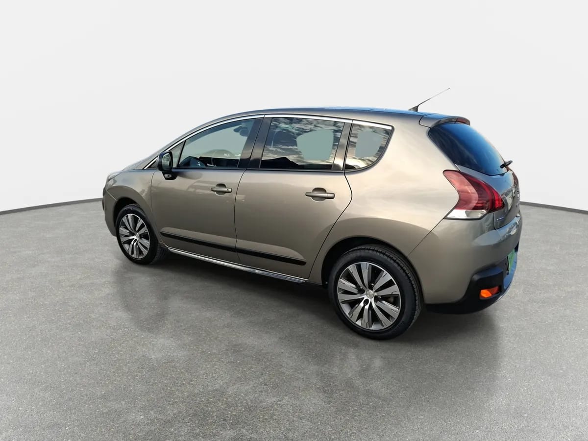 Peugeot 3008 1.6 Blue-Hdi Diesel 4x2 120hp Mt6 5p año 2017