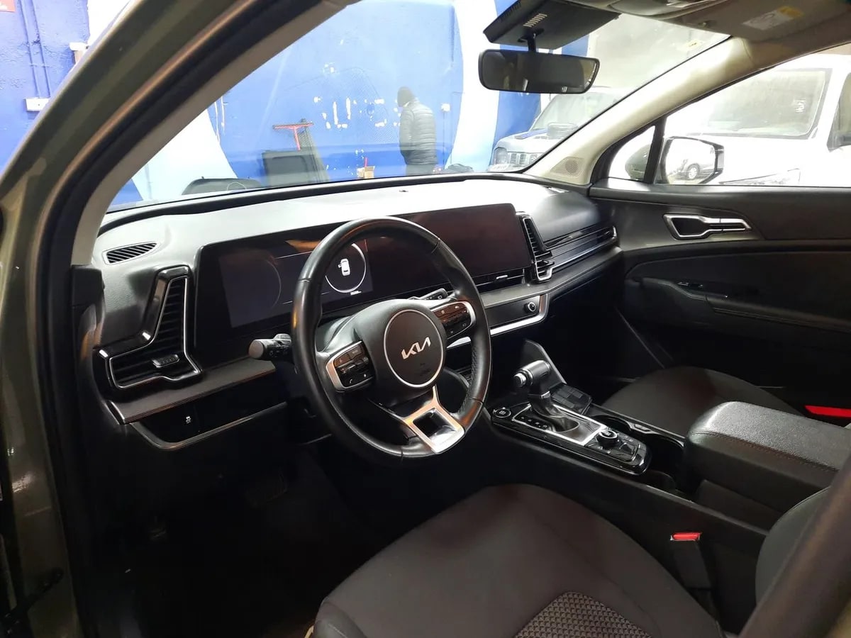 Kia Sportage 2.0 Ex Dies 2wd 8at 5p año 2025