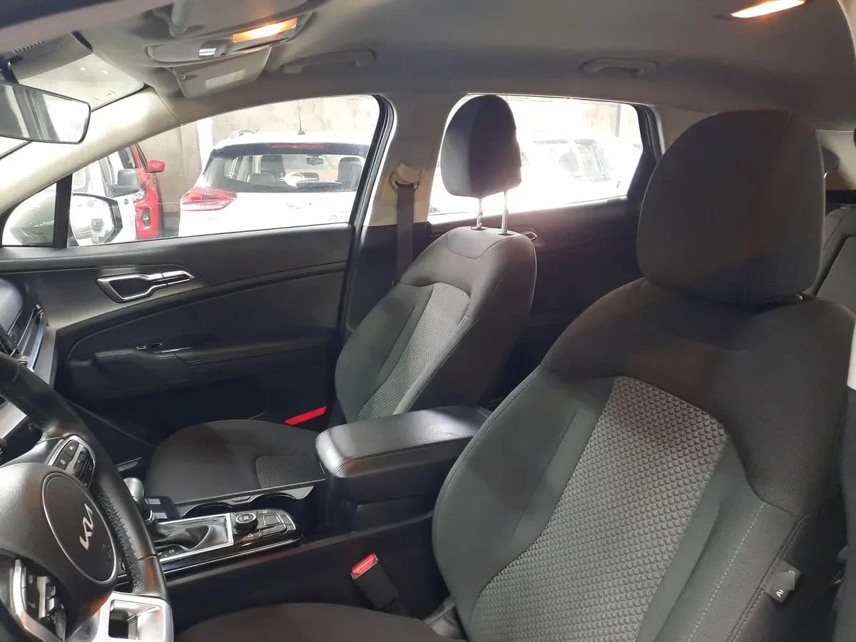 Kia Sportage 2.0 Ex Dies 2wd 8at 5p año 2025