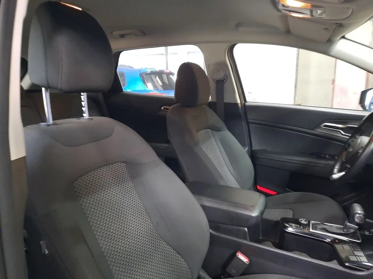 Kia Sportage 2.0 Ex Dies 2wd 8at 5p año 2025