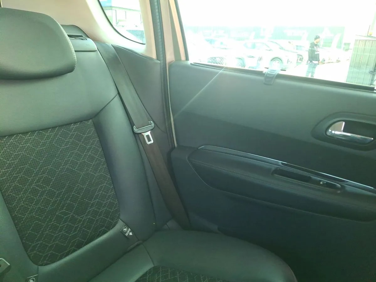 Peugeot 3008 1.6 Blue-Hdi Diesel 4x2 120hp Mt6 5p año 2017