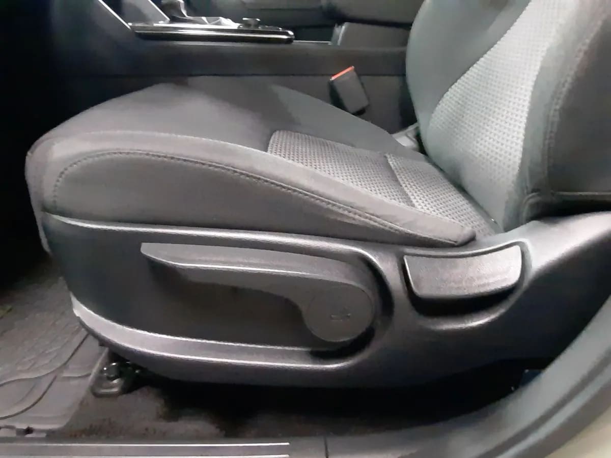 Kia Sportage 2.0 Ex Dies 2wd 8at 5p año 2025