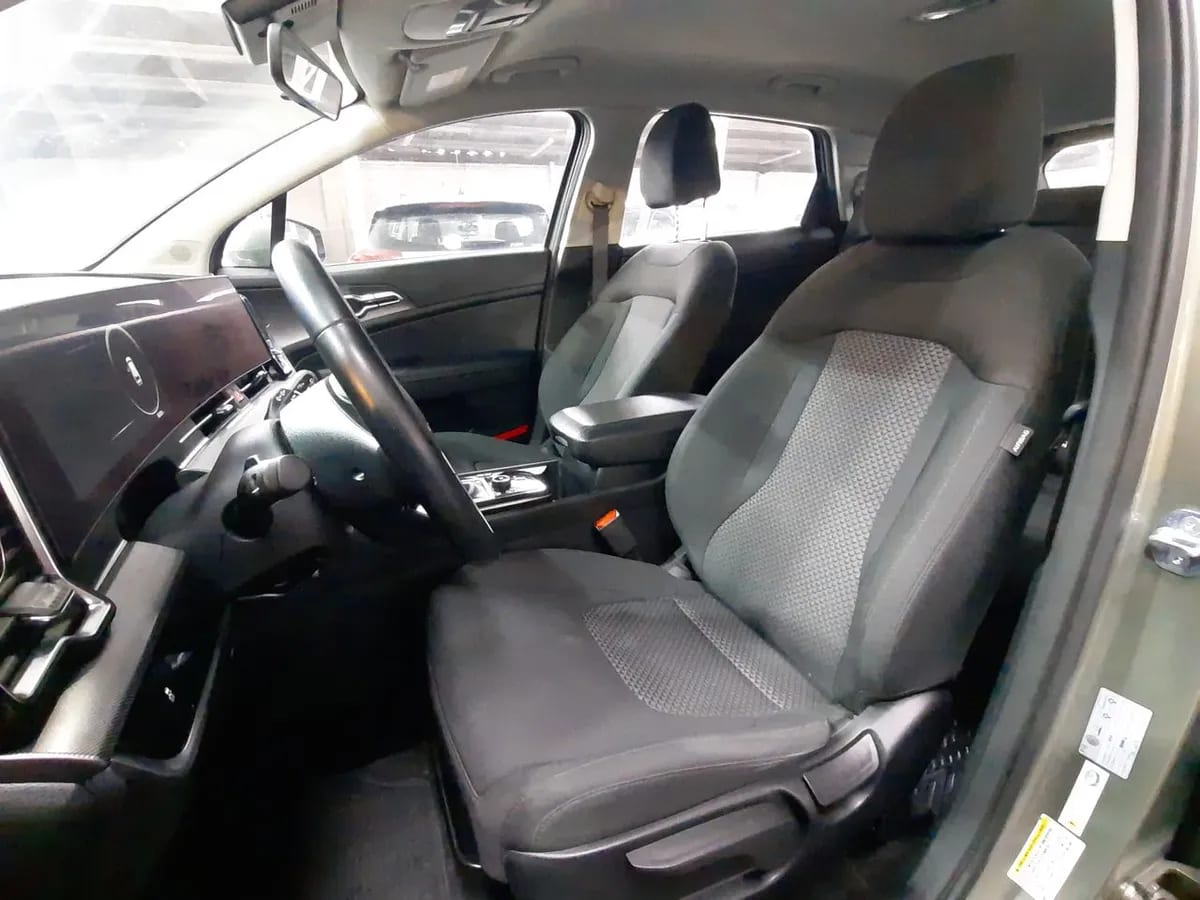 Kia Sportage 2.0 Ex Dies 2wd 8at 5p año 2025