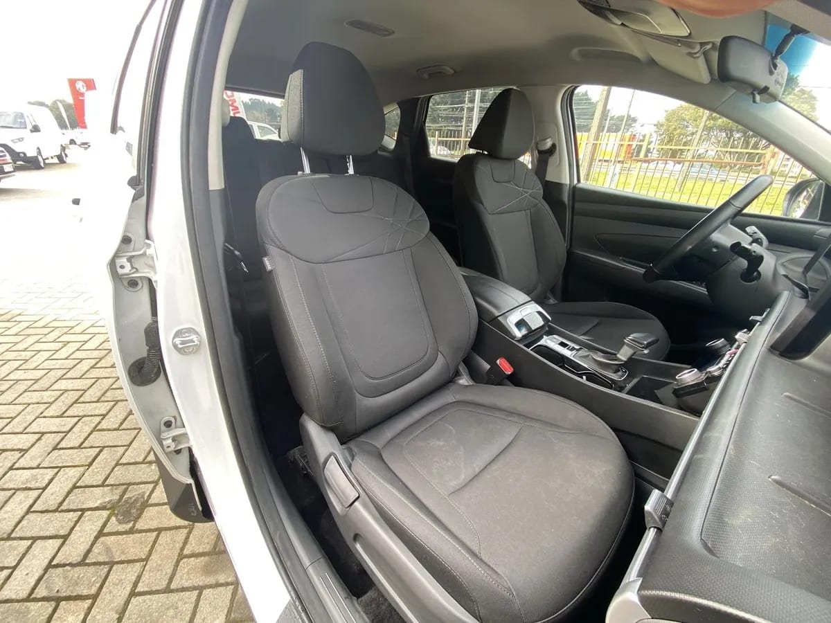 Hyundai Tucson 2.0 Nx4 Plus Fl Diesel 4wd At 5p año 2025
