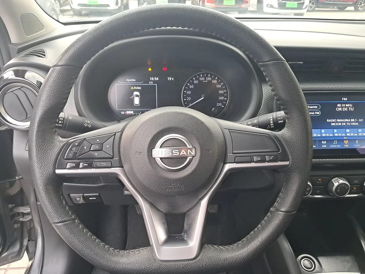 Nissan Kicks 1.6 Sense 4x2 Mt 5p año 2023