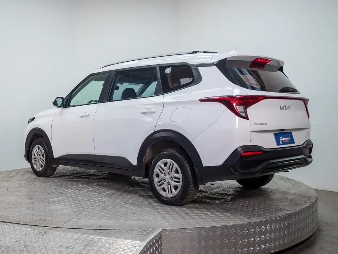 Kia Carens Carens 1.5 Lx 7p Mt año 2023