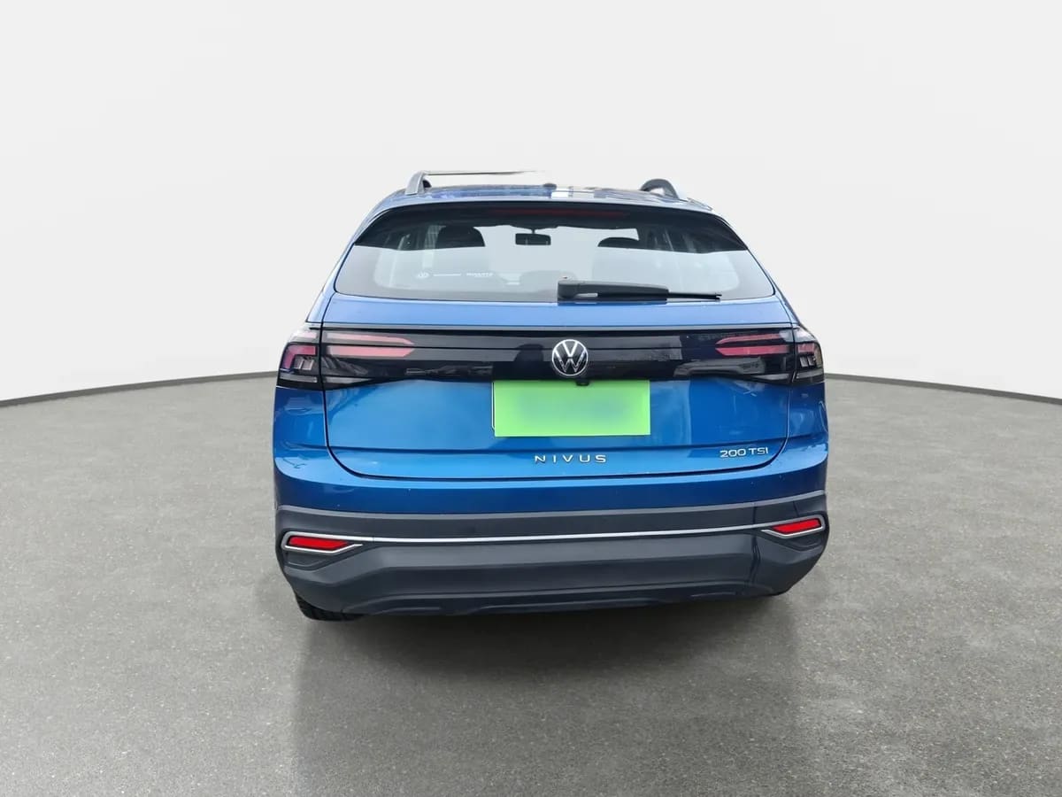 Volkswagen Nivus 1.0 Tsi Comfortline 4x2 At 5p año 2023