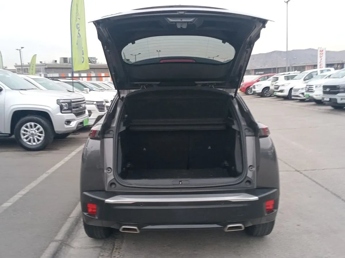Peugeot 2008 1.2 Active Puretech 130 4x2 Mt 5p año 2023