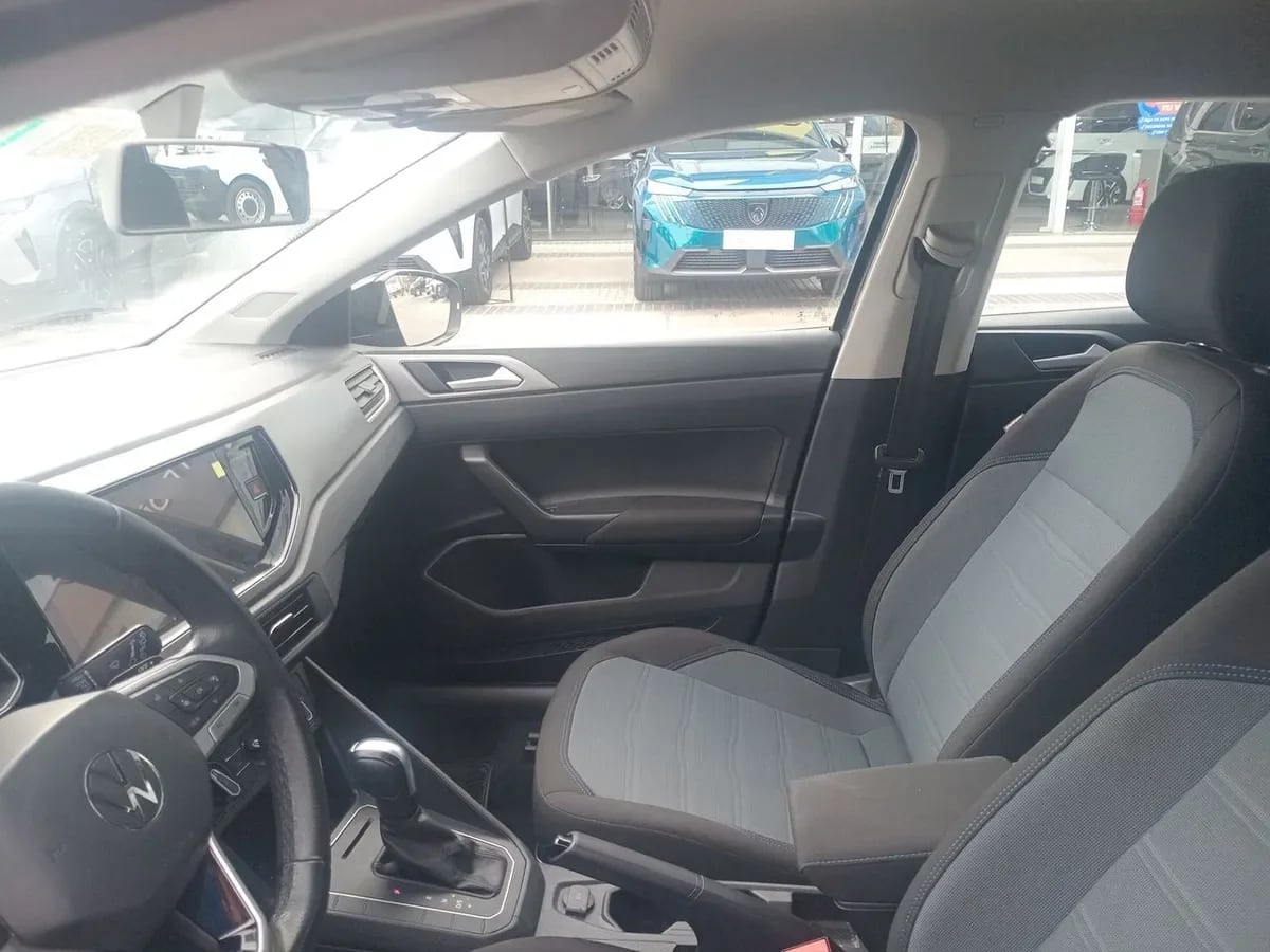 Volkswagen Nivus 1.0 Tsi Comfortline 4x2 At 5p año 2023
