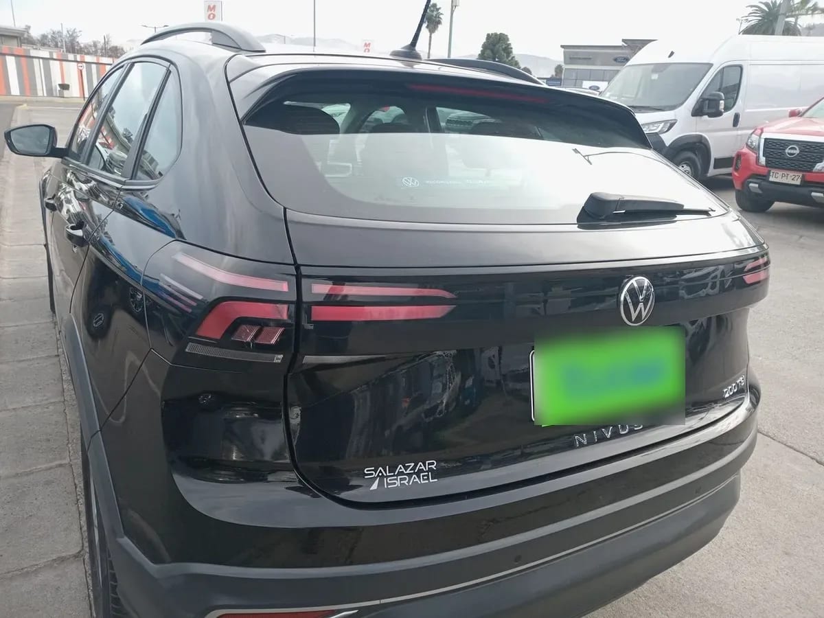 Volkswagen Nivus 1.0 Tsi Comfortline 4x2 At 5p año 2023