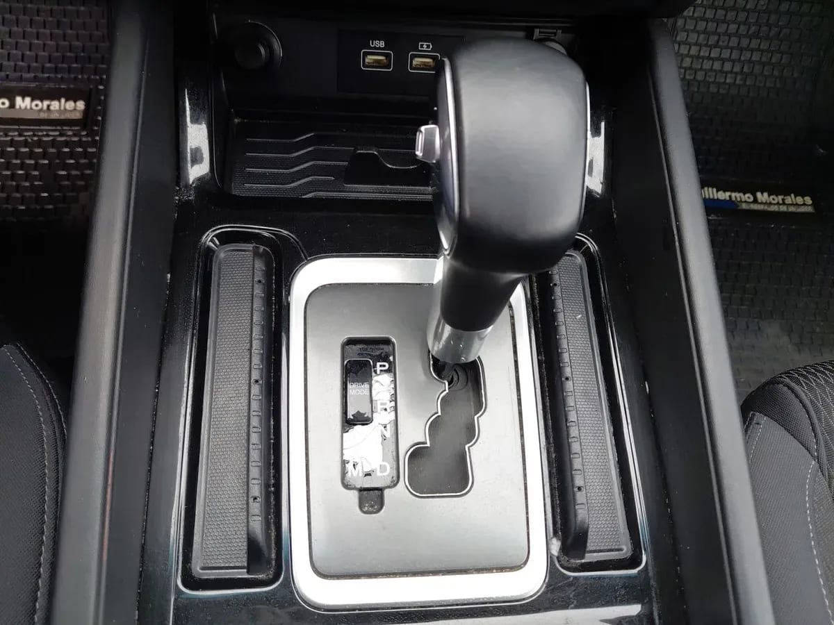Ssangyong Rexton 2.0t Lx Awd 6ab 6at 5p año 2023